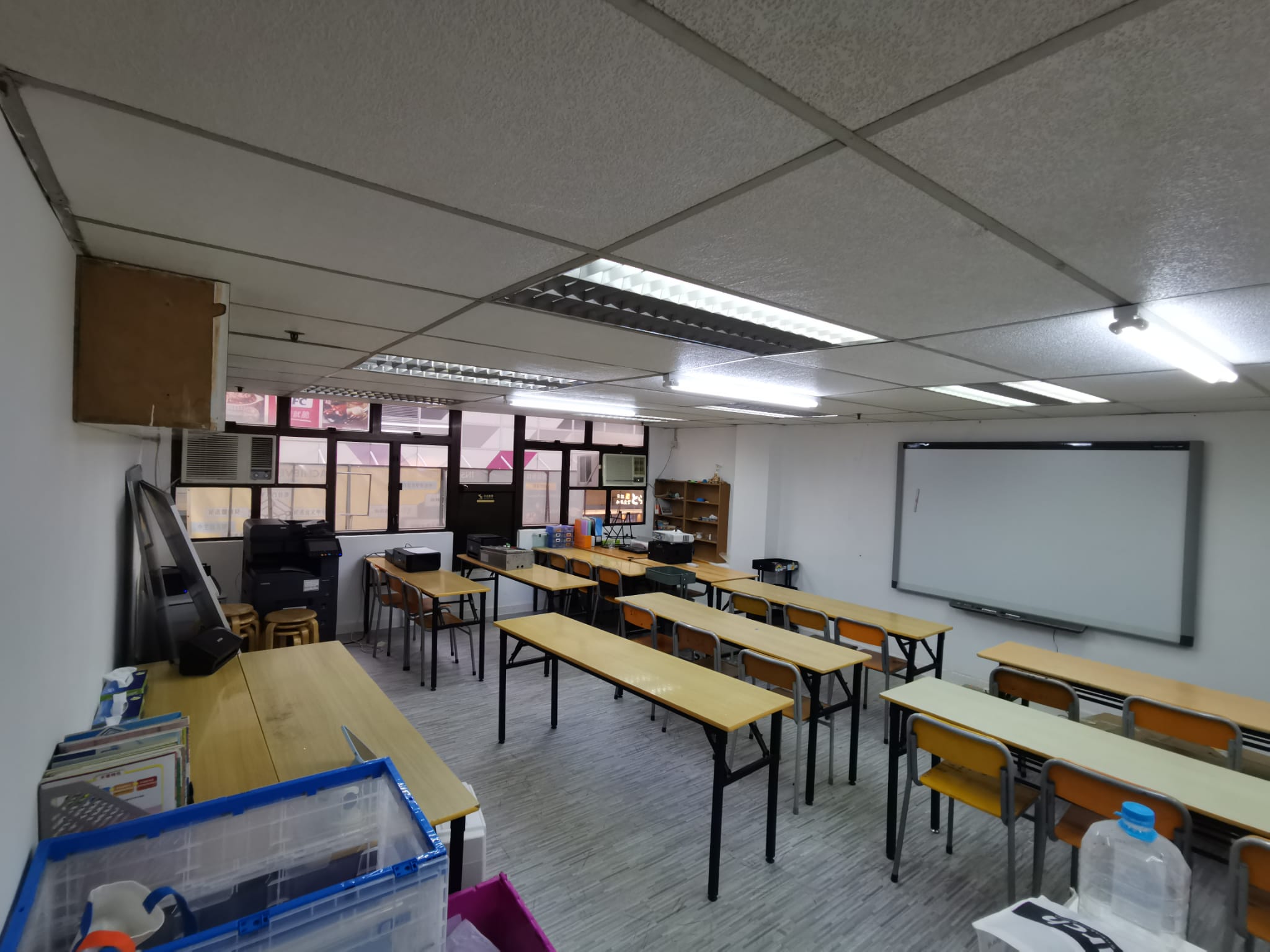 長沙灣具學校註冊牌照成立約10年約600呎同區罕見放盤位處民生區黃金地段格局四正位於屋苑商場補習社資產頂讓 · 3