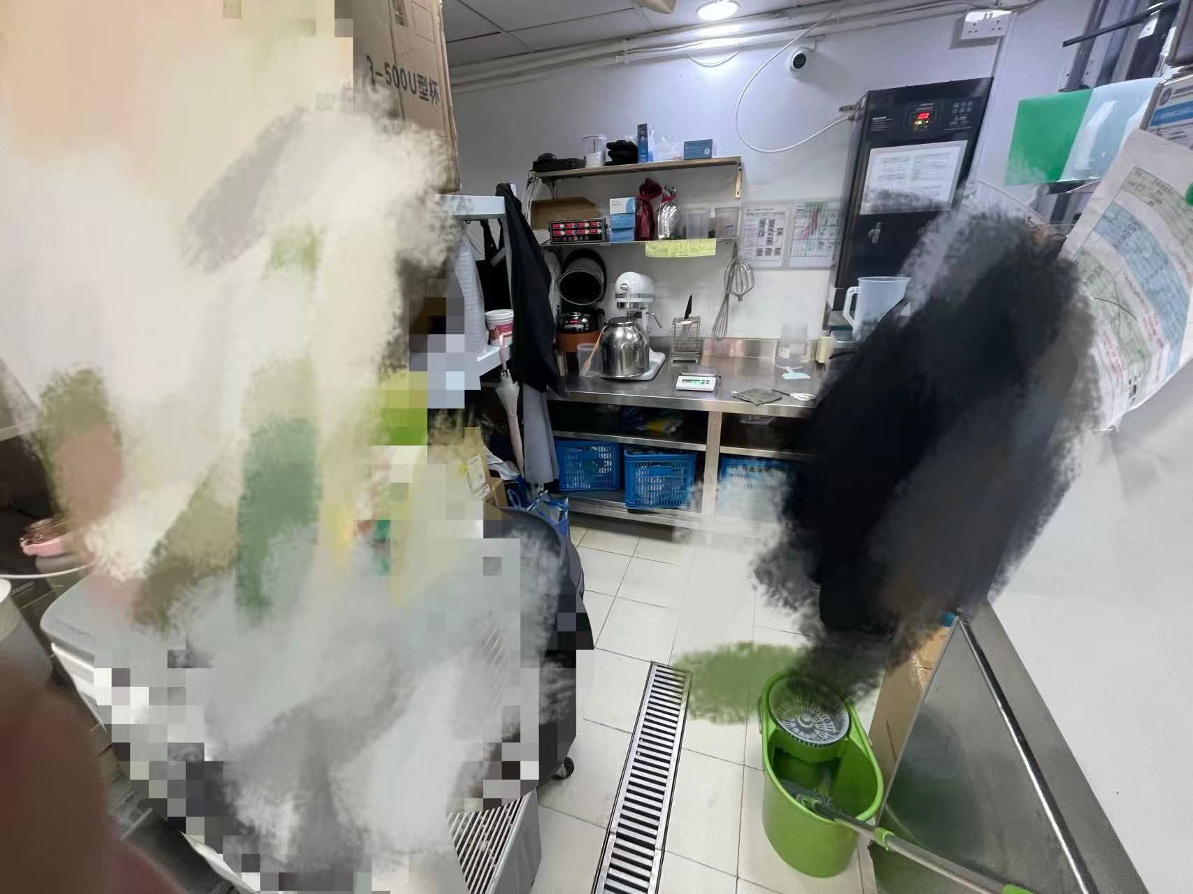 葵芳住宅環繞位於大型商場黃金地段段段有人流交通方便飲品店資產轉讓 · 2