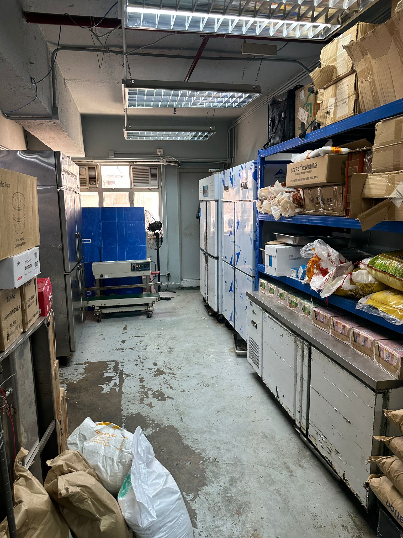 觀塘1000呎成立4年穩定盈利近港鐵站可Autorun平租之選間格實用韓式食物工場生意轉讓 · 2