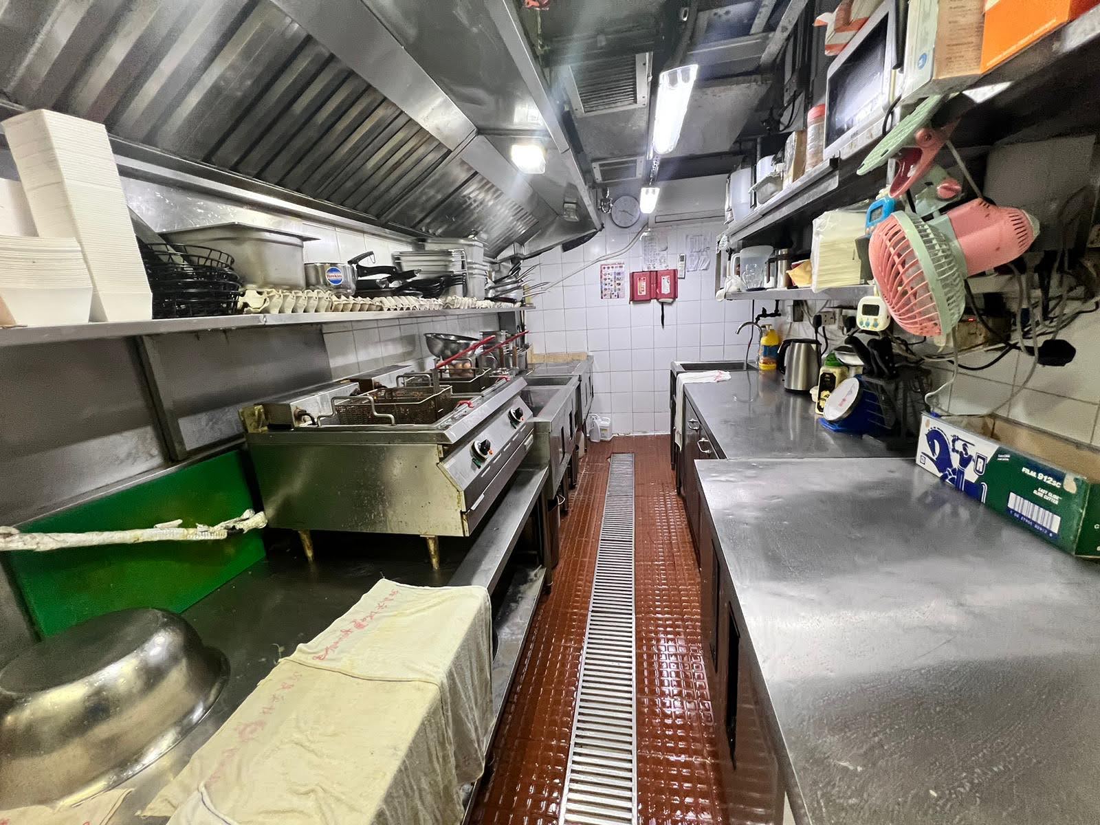 北角半Autorun持大牌酒牌可連品牌配方員工班底穩定盈利間隔實用設施完備日韓東南亞餐廳生意轉讓 · 2
