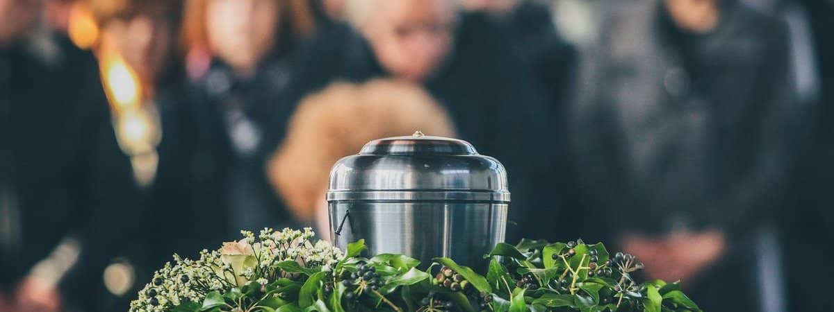 紅磡持牌殮葬商B牌牌照設500個龕位可暫時存放骨灰生老病死剛性需求殯葬殯儀長生意轉讓